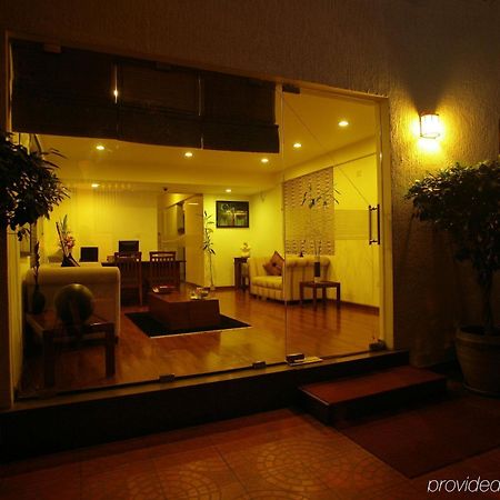 Hotel Justa Off Mg Road Bangalore Exterior foto